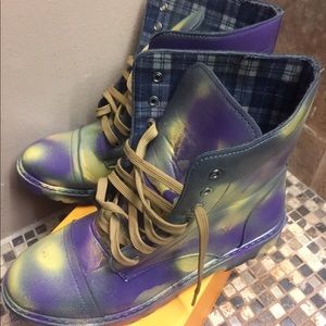 Women’s CUSTOM FASHION BOOTS , size 10